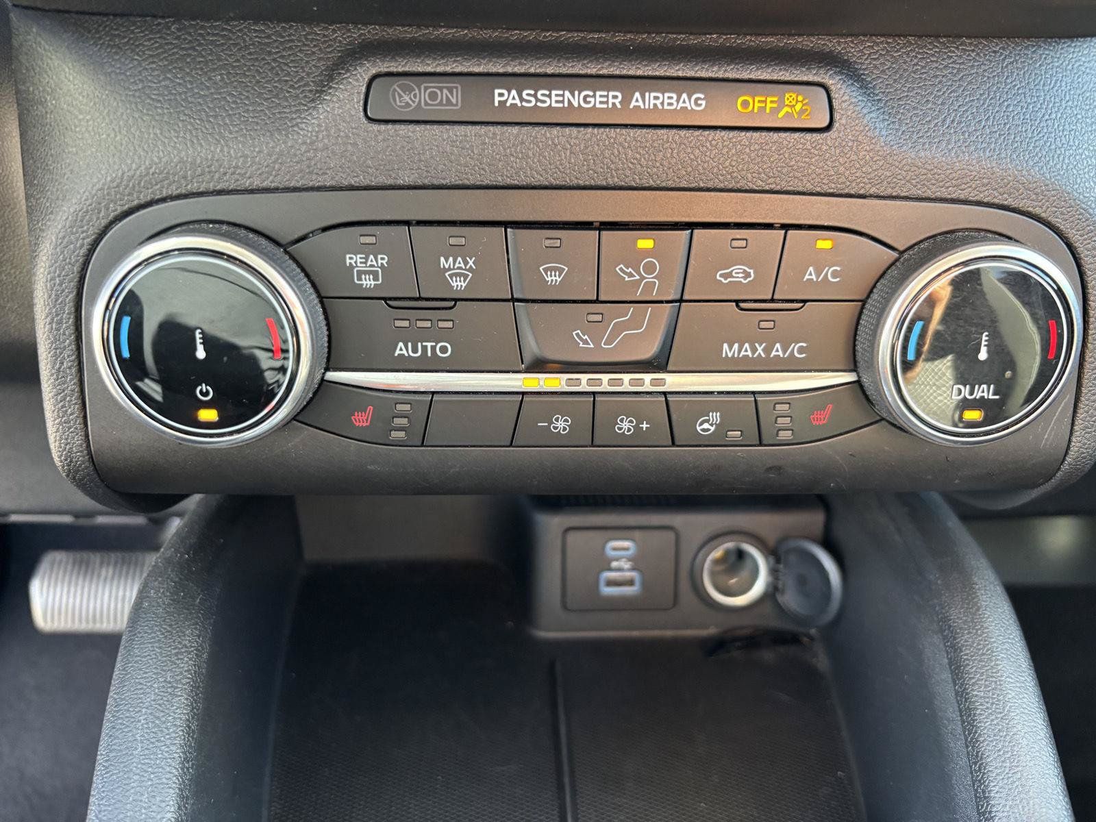 Used 2023 Ford Escape Active AWD/4WD image 24