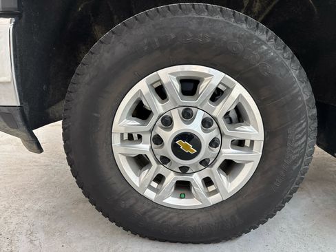 Certified 2025 Chevrolet Silverado 2500 LT w/ Convenience Package image 10