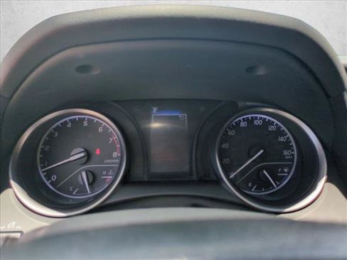 Used 2023 Toyota Camry SE FWD image 11