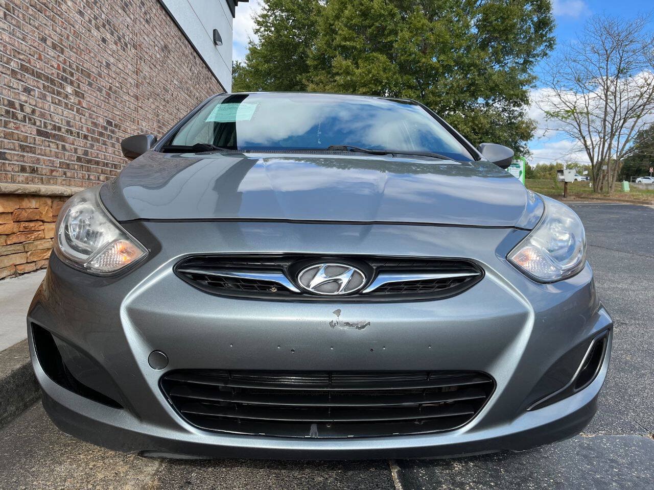Used 2013 Hyundai Accent GLS FWD image 8