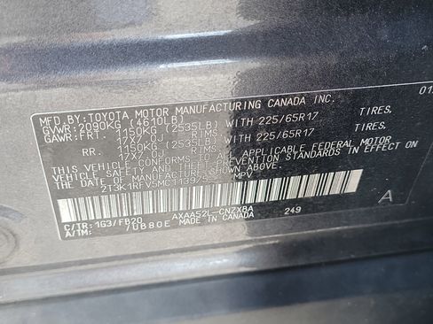 Used 2021 Toyota RAV4 LE FWD image 24