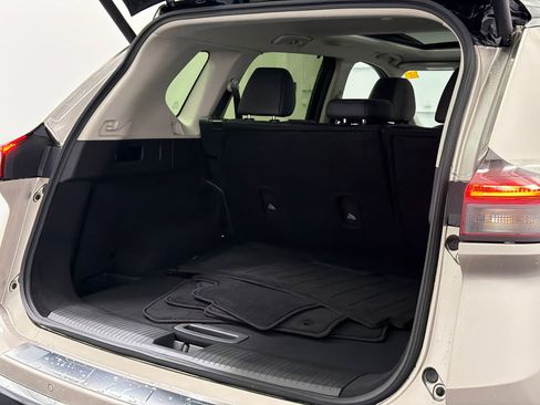 Used 2026 Nissan Rogue Platinum w/ Platinum Premium Package image 8