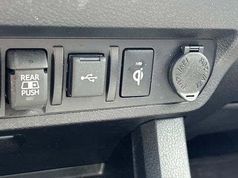 Used 2023 Toyota Tacoma TRD Sport w/ Technology Package AWD/4WD image 25