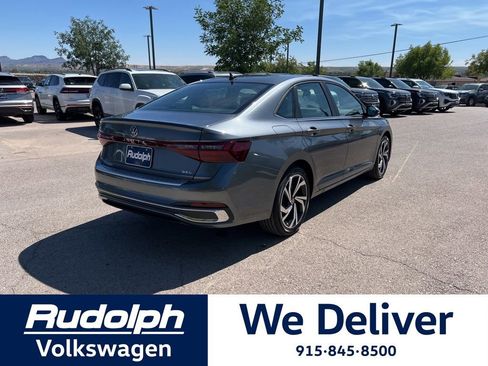 New 2025 Volkswagen Jetta SEL image 5