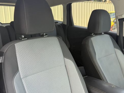 Used 2017 Ford Escape SE FWD image 32