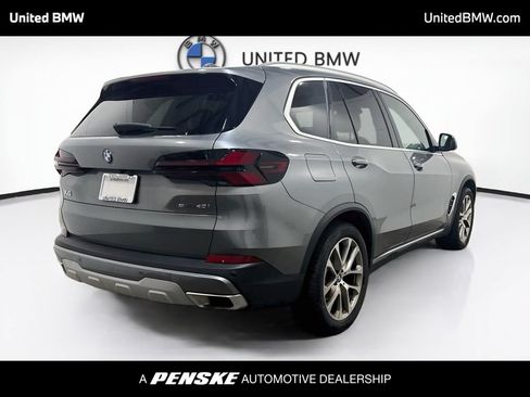 Used 2024 BMW X5 sDrive40i w/ Premium Package RWD image 5