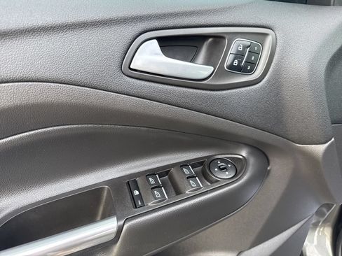 Used 2017 Ford Escape Titanium AWD/4WD image 13