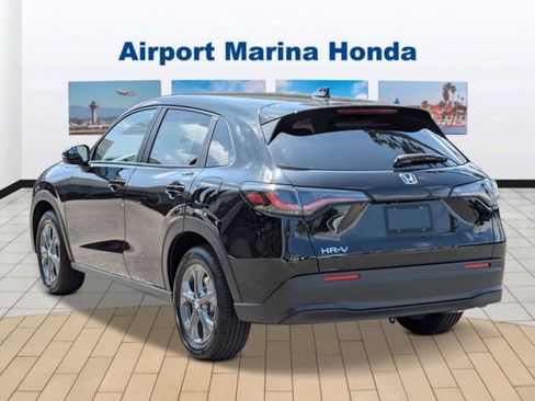 New 2027 Honda HR-V LX image 2