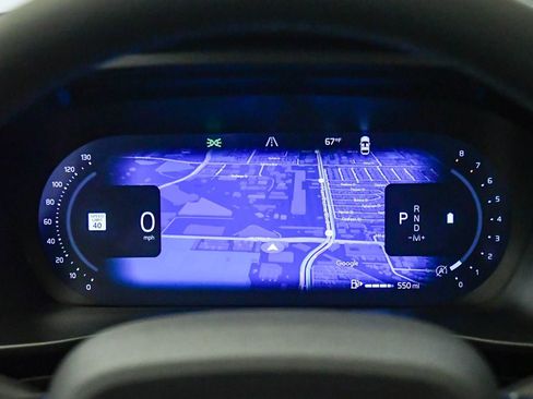 Certified 2025 Volvo XC40 B5 Core AWD/4WD image 22