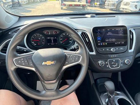 Used 2024 Chevrolet Malibu LS FWD image 10