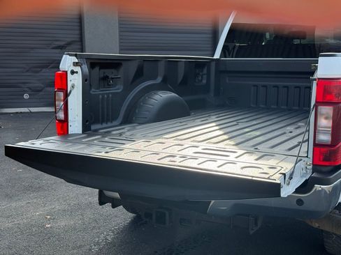 Used 2022 Ford F350 XLT w/ XLT Value Package image 8