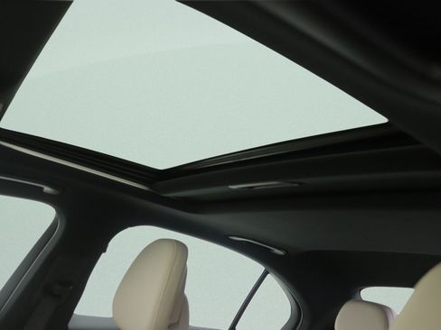 New 2026 Mercedes-Benz C 300 Sedan image 10