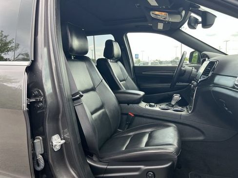 Used 2021 Jeep Grand Cherokee Limited AWD/4WD image 27