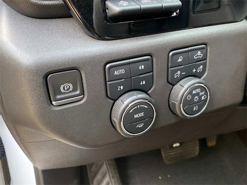 Used 2023 Chevrolet Silverado 1500 ZR2 w/ Technology Package image 16