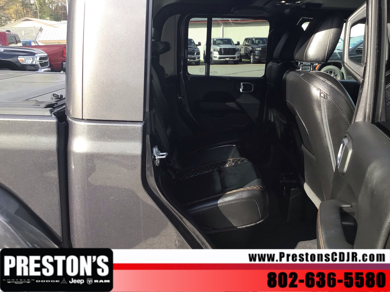 Used 2021 Jeep Gladiator Overland AWD/4WD image 19