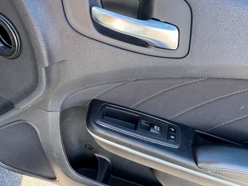 Certified 2022 Dodge Charger SXT image 15