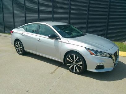 Certified 2022 Nissan Altima 2.5 SR