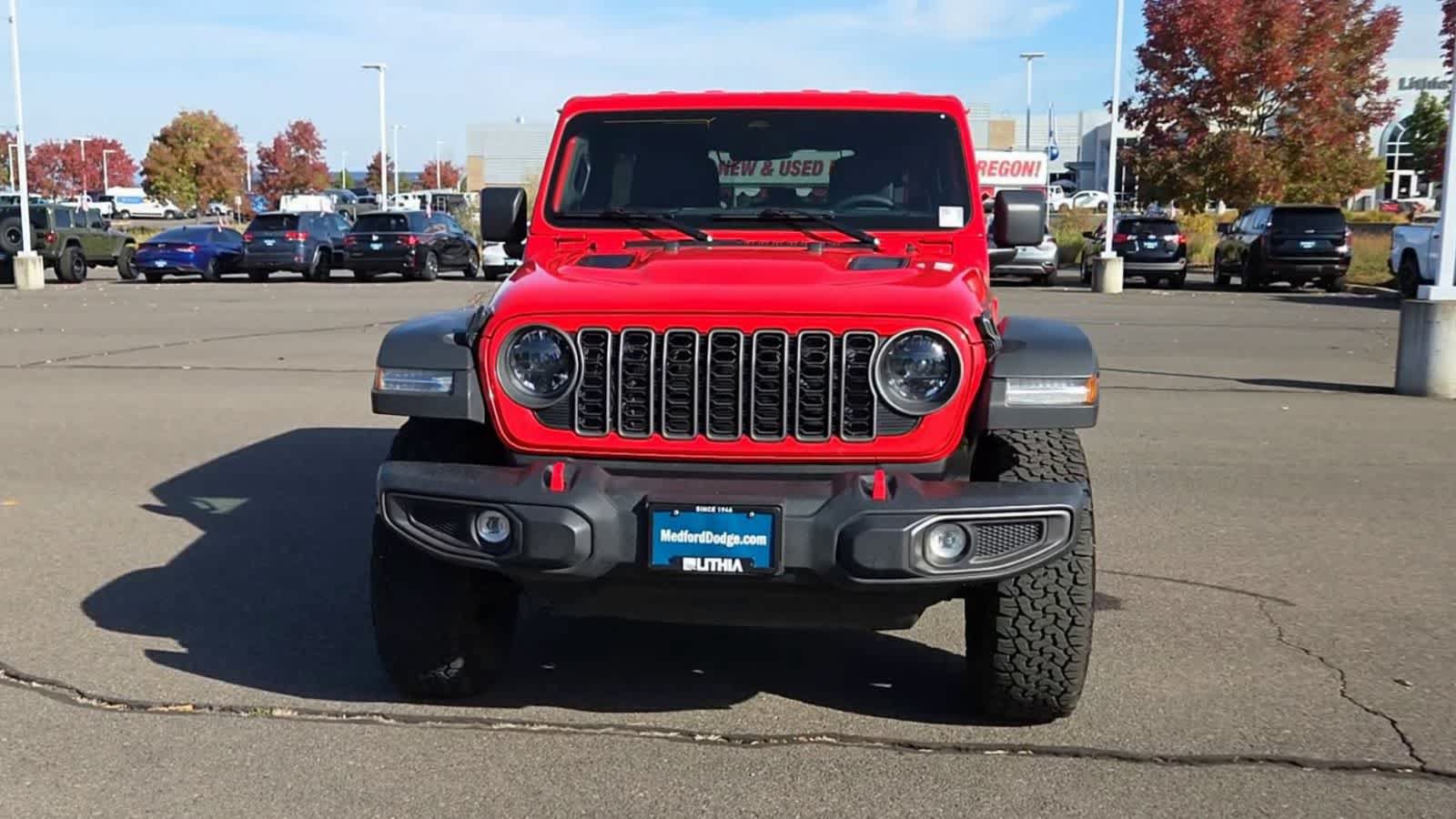 Certified 2025 Jeep Wrangler Unlimited Rubicon AWD/4WD image 3