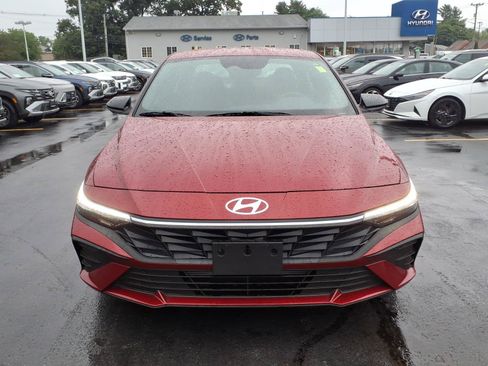 Used 2025 Hyundai Elantra Sport w/ Cargo Package FWD image 2