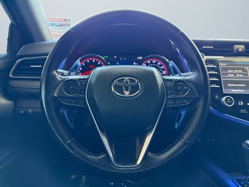 Used 2019 Toyota Camry XSE image 10