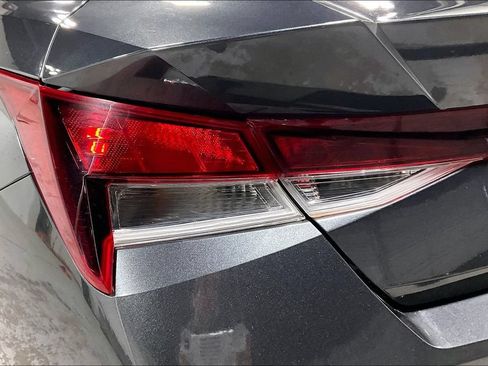 Used 2023 Hyundai Elantra SEL w/ Convenience Package FWD image 34