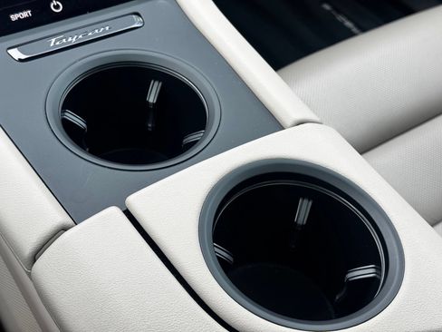 Certified 2022 Porsche Taycan 4S AWD/4WD image 25