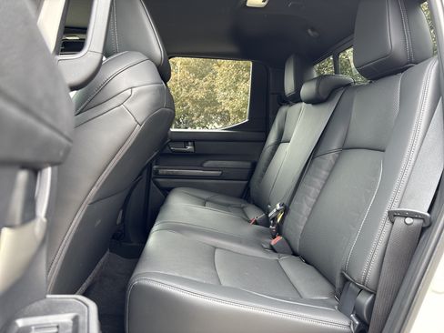 Used 2024 Toyota Tacoma TRD Sport w/ TRD Sport Premium Package AWD/4WD image 30