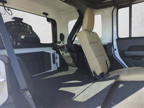 Used 2019 Jeep Wrangler Unlimited Rubicon image 20