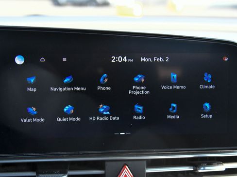 Used 2024 Hyundai Elantra SEL image 19