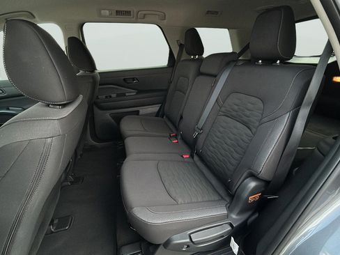 Used 2025 Nissan Pathfinder S FWD image 20