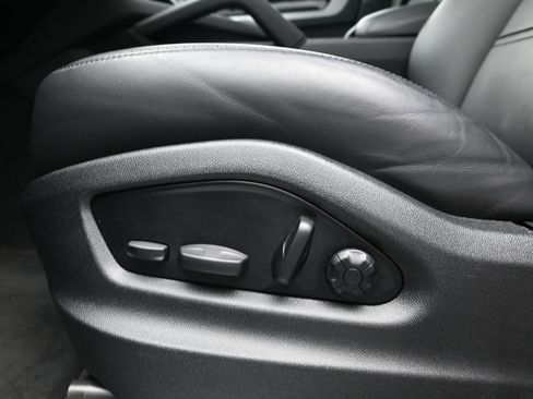 Certified 2025 Porsche Cayenne Coupe AWD/4WD image 15