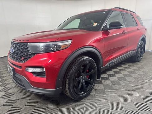 Certified 2020 Ford Explorer ST w/ ST Street Pack image 8