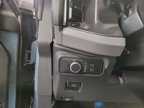 Used 2022 Ford Bronco Black Diamond w/ Sasquatch Package image 11