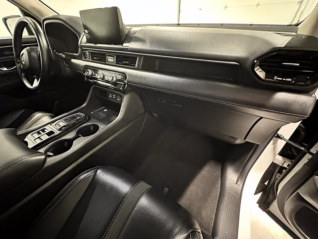 Used 2025 Honda Pilot EX-L image 29