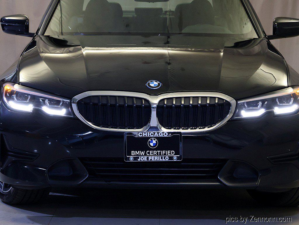 Certified 2022 BMW 330e xDrive w/ Premium Package AWD/4WD image 6