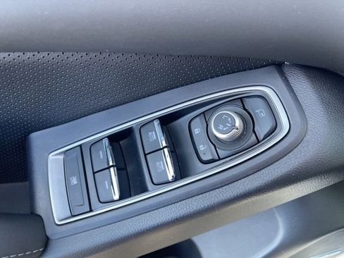 New 2025 Subaru Ascent Limited image 16