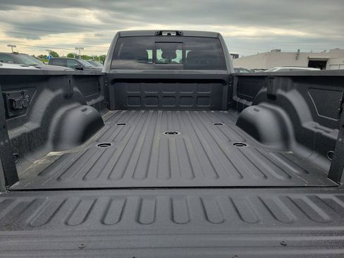 New 2026 RAM 3500 Big Horn AWD/4WD image 8