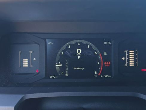 Used 2025 Toyota Tacoma SR5 AWD/4WD image 18