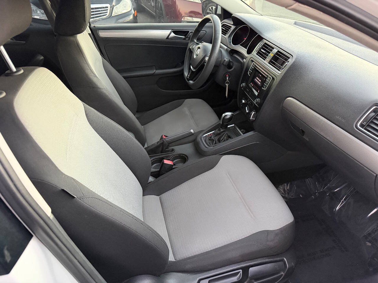 Used 2018 Volkswagen Jetta S FWD image 17