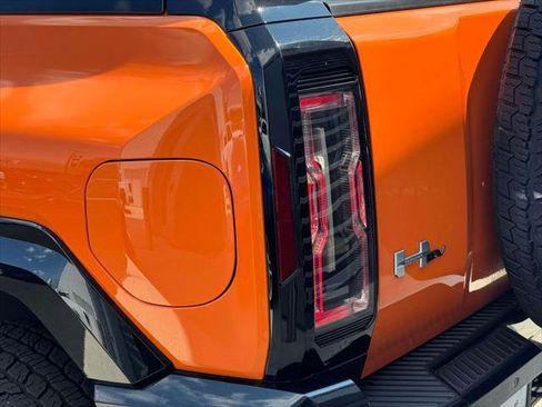 Certified 2024 GMC Hummer EV 2X image 9