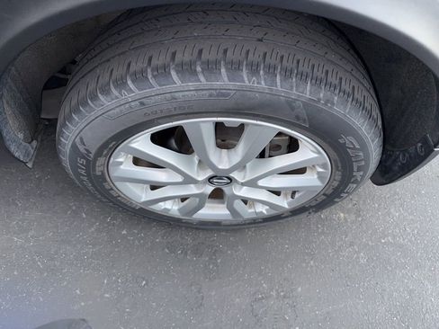 Used 2021 Nissan Rogue Sport S image 26