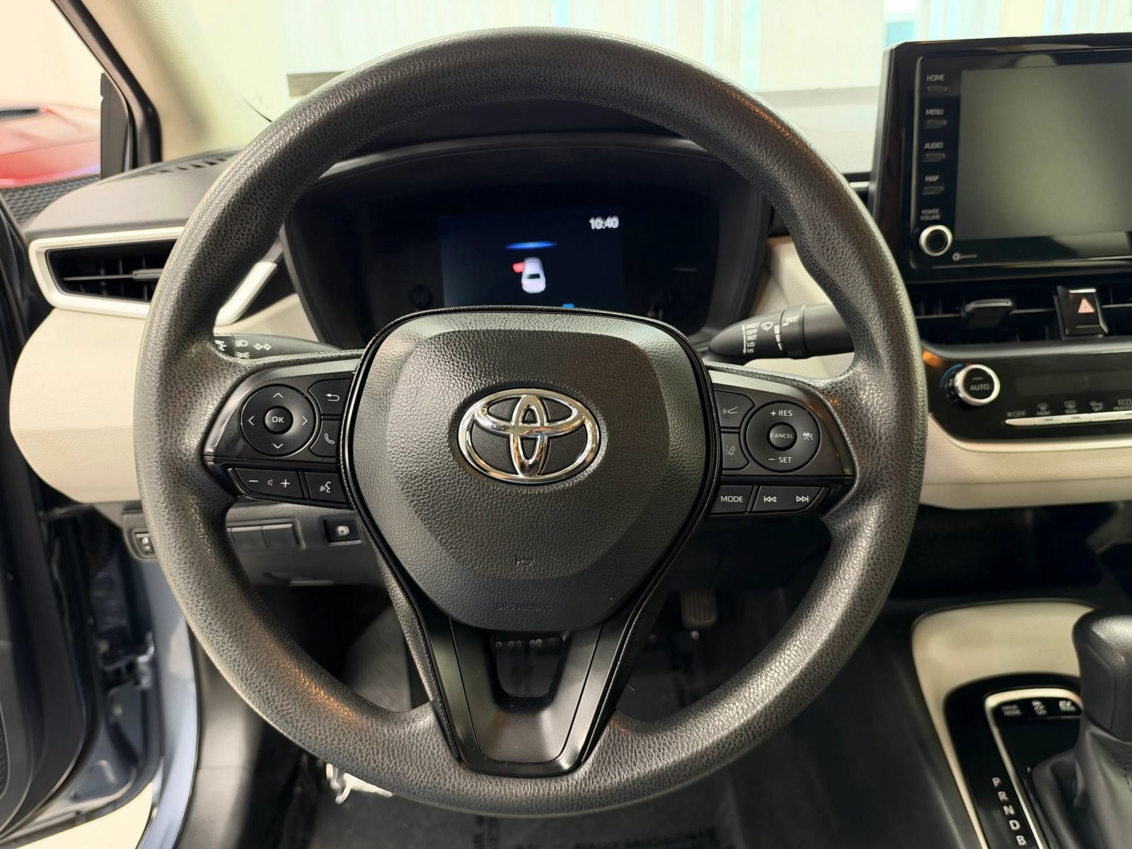 Used 2022 Toyota Corolla LE FWD image 28