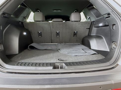 Used 2025 Chevrolet Equinox LT FWD image 27