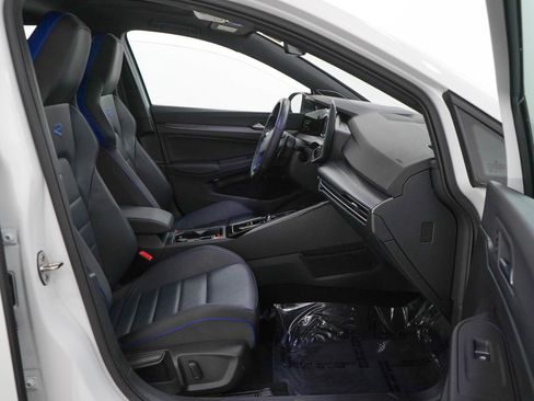 Used 2025 Volkswagen Golf AWD/4WD image 10