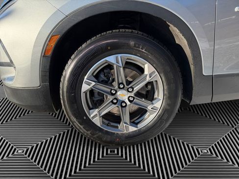 Used 2023 Chevrolet Blazer LT w/ Convenience Package image 9