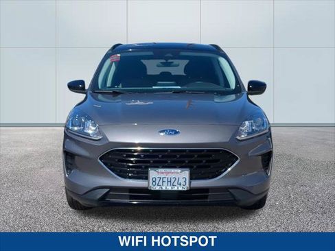 Used 2021 Ford Escape SE FWD image 8