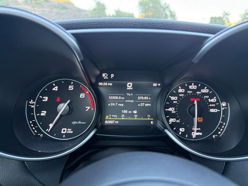 Used 2023 Alfa Romeo Giulia Veloce image 22