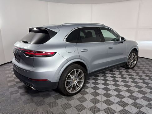 Certified 2021 Porsche Cayenne w/ Premium Package AWD/4WD image 9