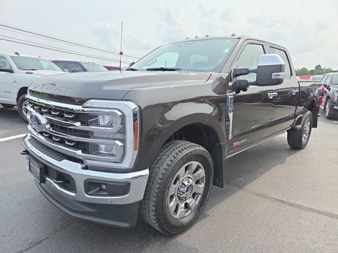 Used 2025 Ford F350 King Ranch AWD/4WD image 2