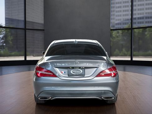 Used 2018 Mercedes-Benz CLA 250 4MATIC image 3